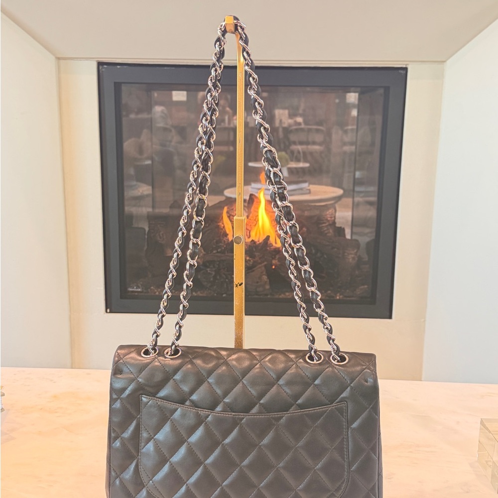 CHANEL Black Jumbo Quilted Lambskin Shoulder Bag with Silver Chain - Picture 5 of 9